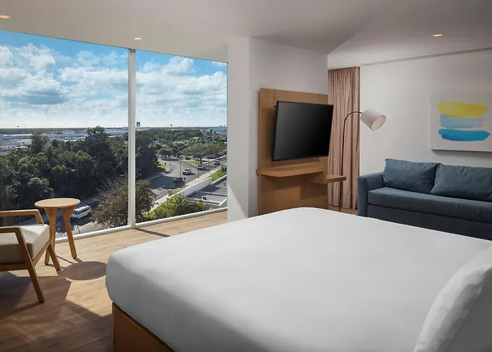 Hilton Garden Inn Cancun Airport