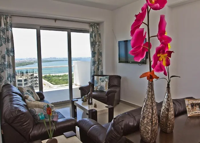 Barcelona Tower Suites Cancun