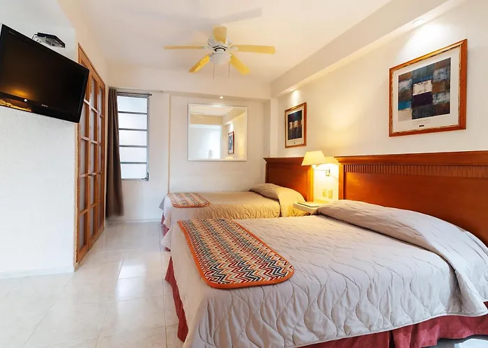 Hotel Y Suites Nader Cancun