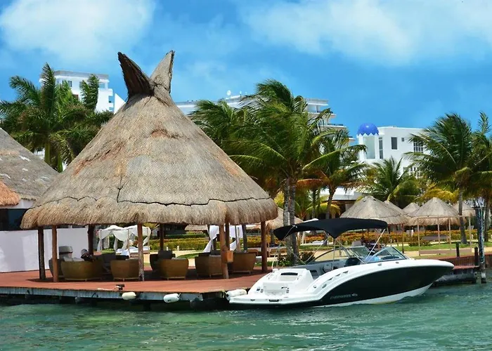 Sunset Marina & Yacht Club Hotel Cancun